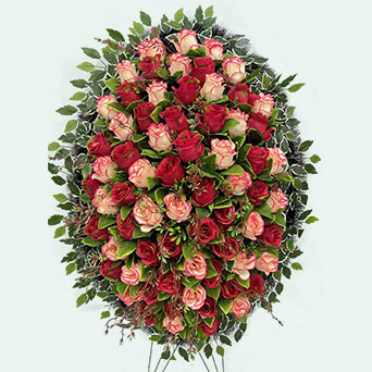 Венок из искусственных цветов